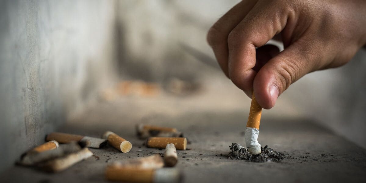 paget brewster smoking cigarettes Desperate But Not Serious