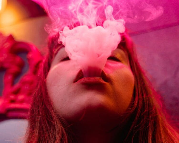 CHEAP DISPOSABLES - CAN YOU TRUST A 70p VAPE? - SMOKO E Cigarettes