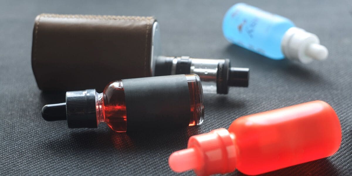 NIC SALT VS NIC SHOT: WHICH IS BETTER FOR YOUR VAPING EXPERIENCE? - SMOKO E Cigarettes