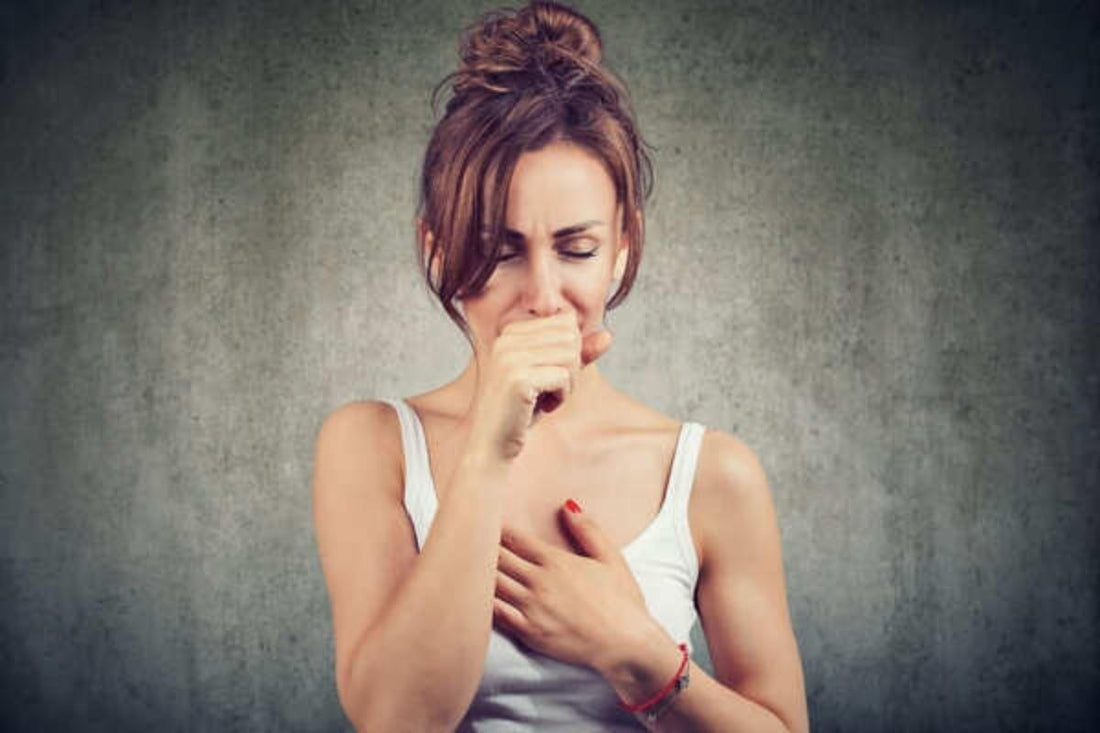 una guía para vapeadores sobre qué es la tos de los vapeadores y cómo solucionarla
