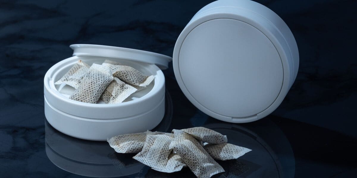 WHAT ARE NICOTINE POUCHES: THE SMOKELESS ALTERNATIVE TRANSFORMING NICOTINE CONSUMPTION - SMOKO E Cigarettes